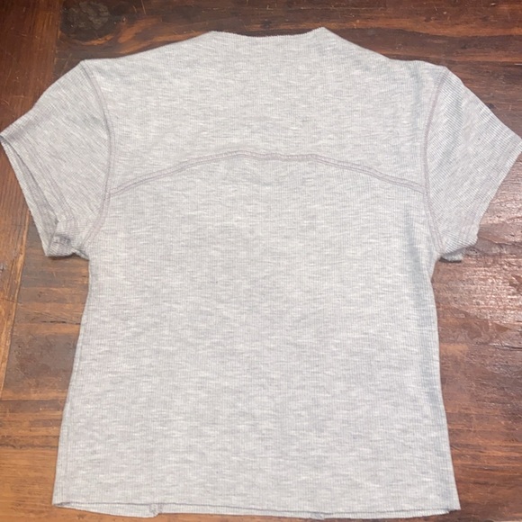 Joah Brown Grey Contrast Stitch Crop Tee - Picture 2 of 3